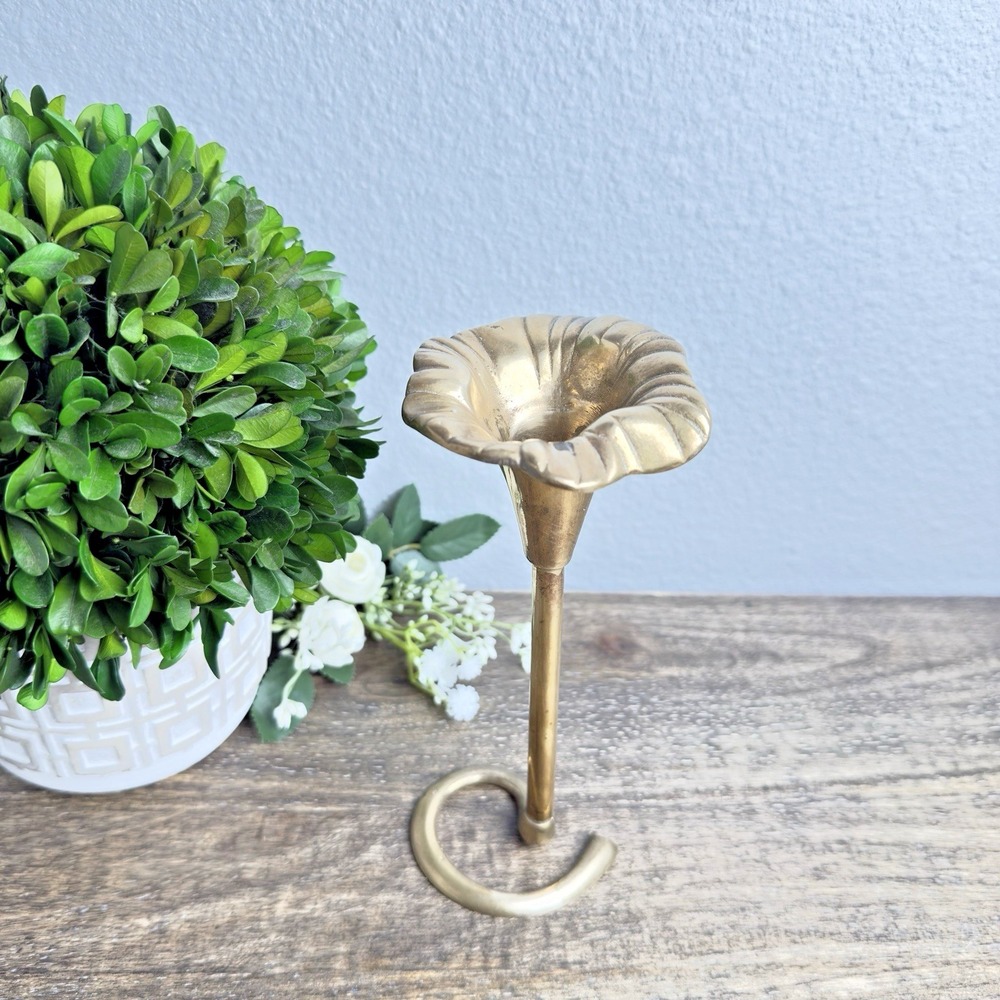 Vintage‎ Brass Flower Taper Candle Holder Hollywood Regency Floral Decor